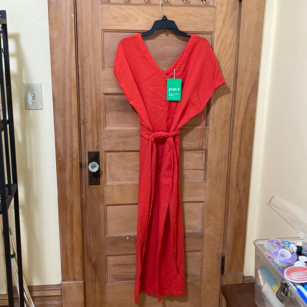Pact Coastal Jumpsuit, Red. Size M. Nwt.